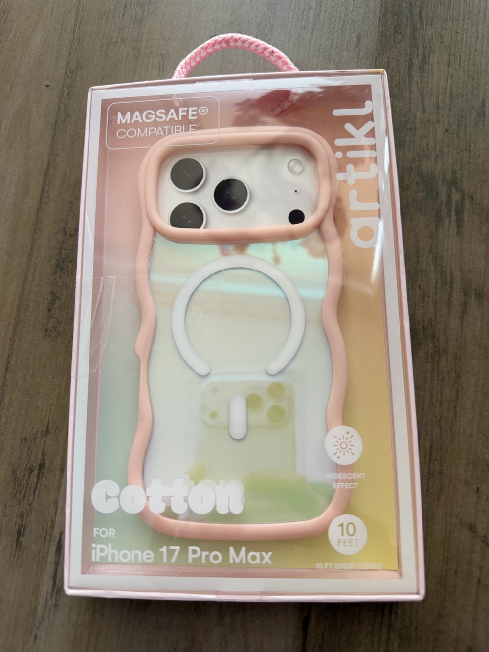 Cotton MagSafe iPhone 17 Pro Max Case — Iridescent Pink
